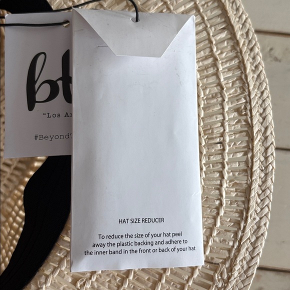 BTB Los Angeles Straw Hat, Small - Picture 5 of 7